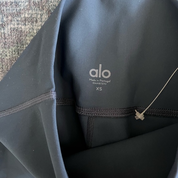 Alo Ripped Warrior Legging - Picture 2 of 3